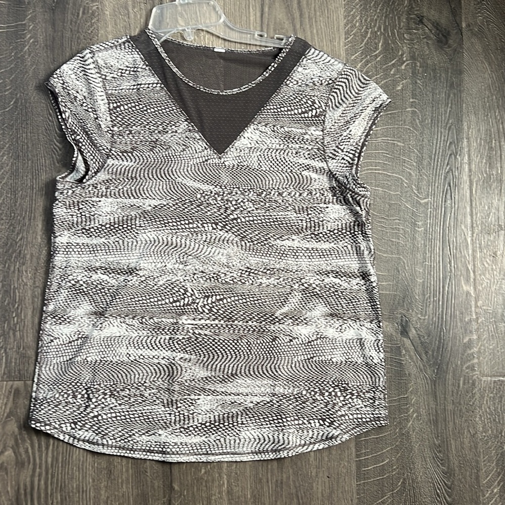 5 Lululemon For The Run Swerve Vapor Metal Grey Short Sleeve Size 10